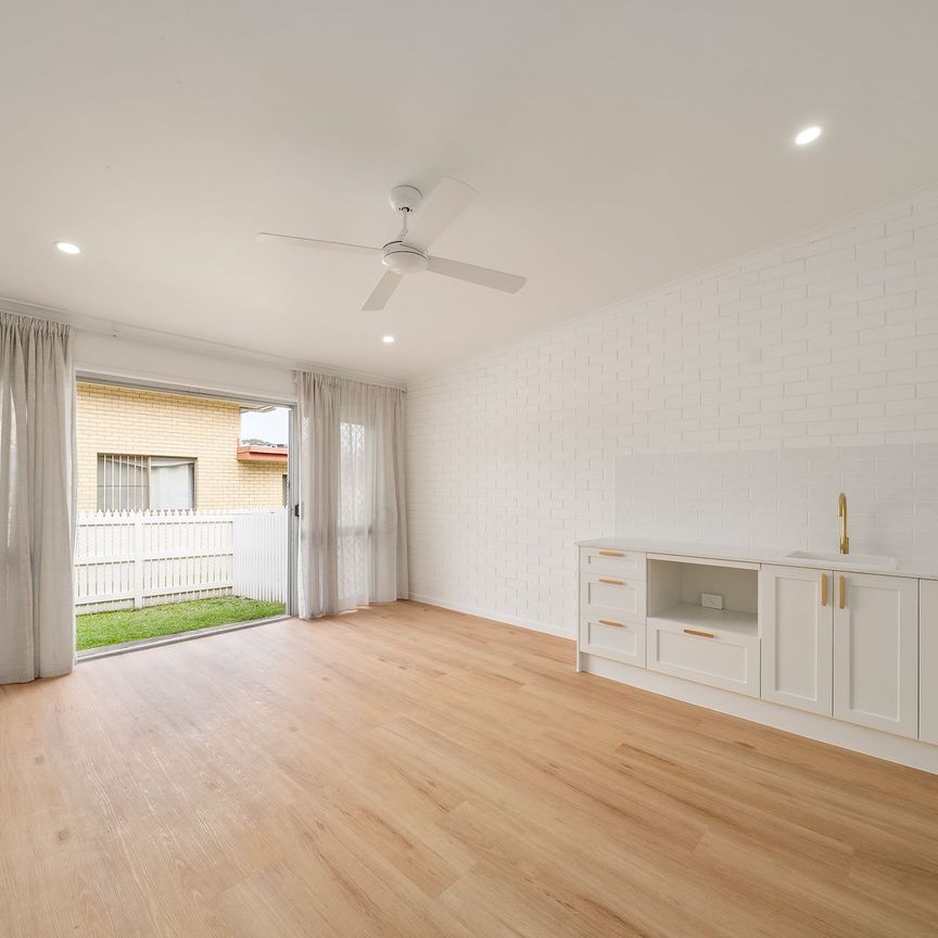 3/7 McNaughton Street, - Photo 1