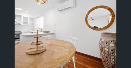 **Charming 4-Bedroom Colonial Home with Separate Modern Studio in Bardon** - Photo 5