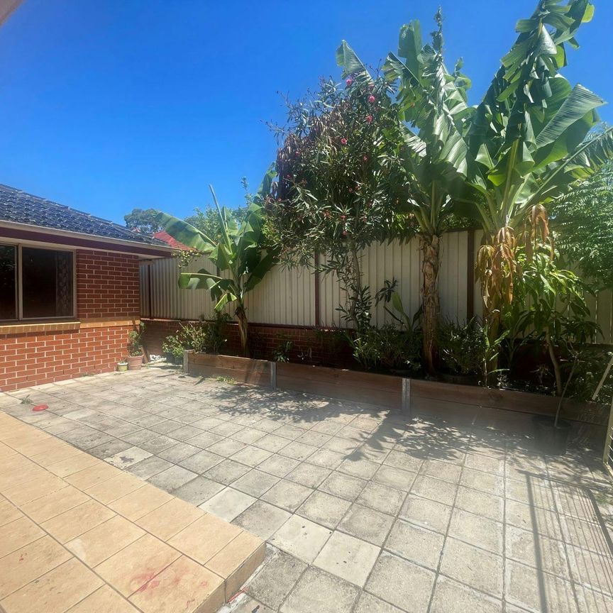 Well Presented Two Bedroom Villa - Photo 1