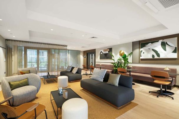 The Oakgate, KT22 7RZ, Surrey - Photo 1