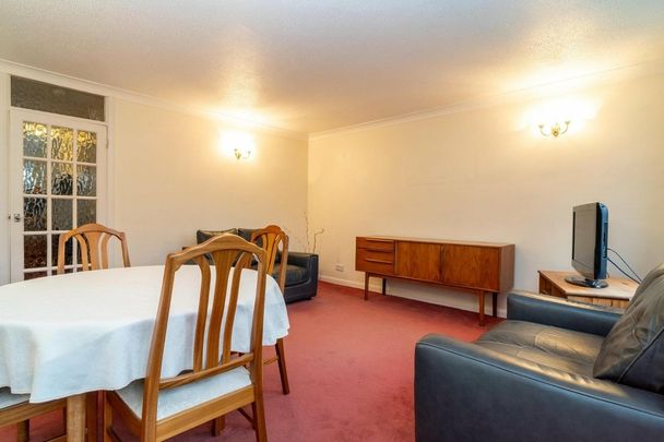 2 bedroom Maisonette to rent in Claire Court, Westfield Park, Hatch End, HA5 - Photo 1