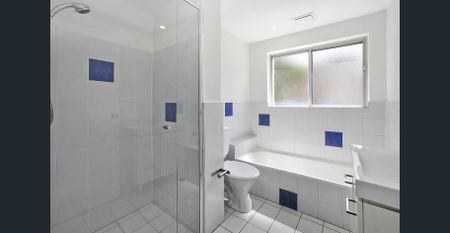 Well maintained beachside apartment on first level - Photo 2