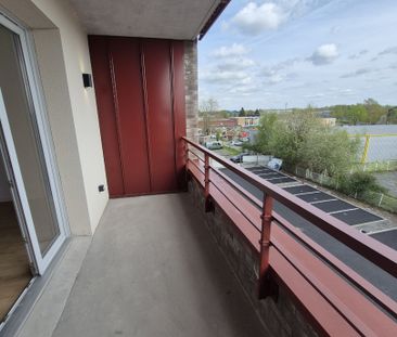 Location Appartement 2 pièces 41m² VALENCIENNES 59300 - Photo 2