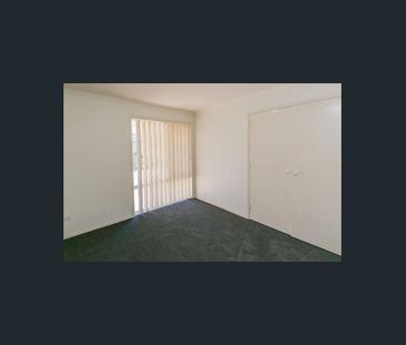 Great Family Home in Torquay - Photo 4