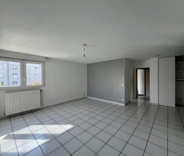 Location Appartement 2 pièces 47m² CHAMBERY 73000 - Photo 2