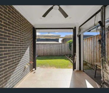 “Spacious 5-Bedroom Family Home in a Prime Bradbury Location !” - Photo 4