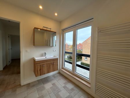 Halfopen, volledig gerenoveerde woning te Sint-Michiels - Photo 4