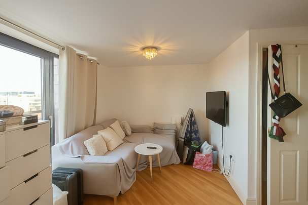 Studio to rent - Photo 1