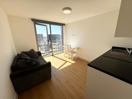 Studio to rent - Photo 3