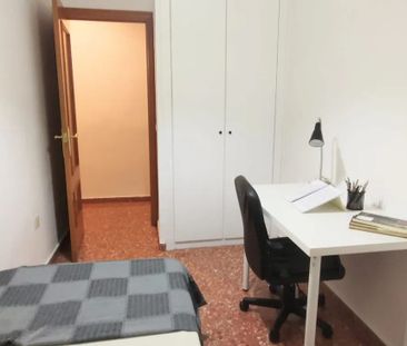 Carrer de Vázquez de Mella, Burjassot, Valencian Community 46100 - Photo 1