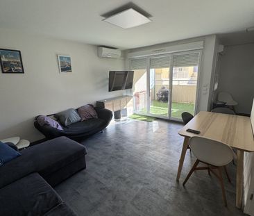 Location Appartement 2 pièces 45m² SETE 34200 - Photo 2
