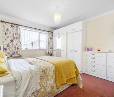 2 bedroom detached bungalow to rent - Photo 3