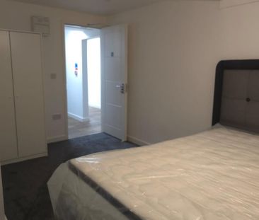 10 bedroom house share to rent - Photo 6