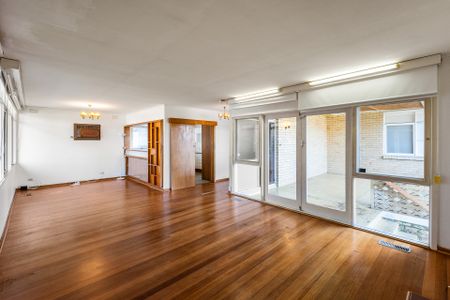 15 Besant Street, Hampton East VIC 3188 - House For Rent | Domain - Photo 3