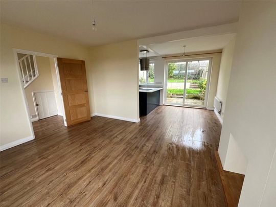 3 bedroom semi-detached house to rent - Photo 1