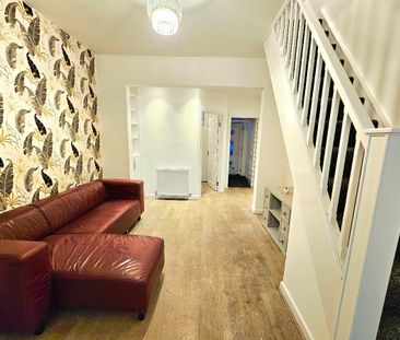 Thorn Grove, Fallowfield, Manchester, M14 - Photo 2