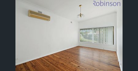 Spacious Family Home in Prime University & Hospital Precinct - Photo 2