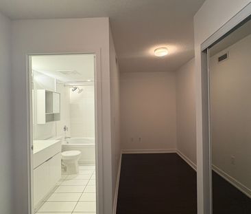 For Lease - 21 Iceboat Terrace Unit# 330, Toronto, Ontario - Photo 4