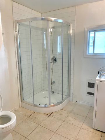 For Lease - 176 Grace Street Unit# 1, Toronto, Ontario - Photo 2