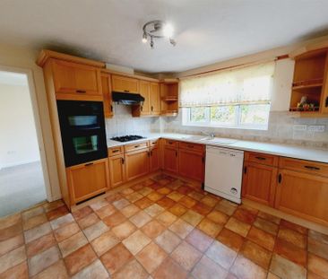 4 Bedroom House to Rent in Gillingham Road, Kettering, Northants, NN15 - Photo 4