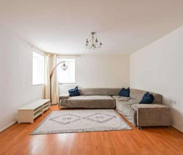 Ronnie Lane, Manor, E12 - Photo 3