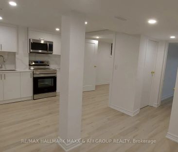 568 Brownridge Drive #Lower - Photo 2