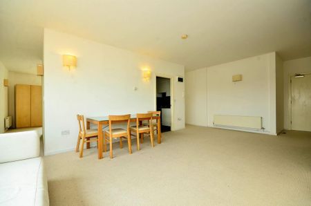 1 bedroom flat to rent - Photo 4