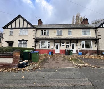 Menin Road, Tipton - Photo 1