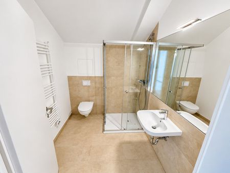 Hochwertiger Erstbezug mit Balkon für Singles und Paare - Foto 4