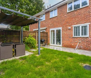 3 bedroom semi-detached house to rent - Photo 6