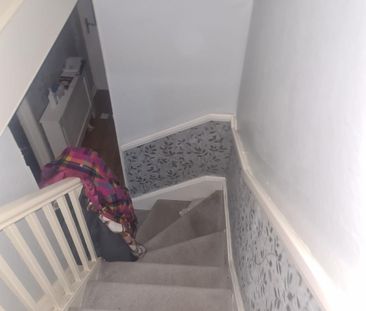 1 bedroom in a house share to rent - Photo 6