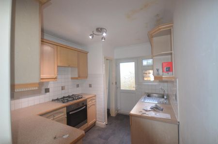 2 bedroom maisonette to rent - Photo 5