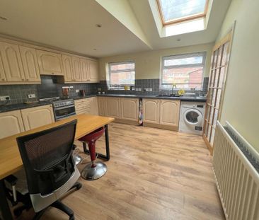 5 bedroom terraced house to rent - Photo 6