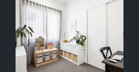 Available Feb 2026 - Fully Furnished! - Photo 5