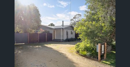 Charming Family Home in a Peaceful Setting - Photo 4