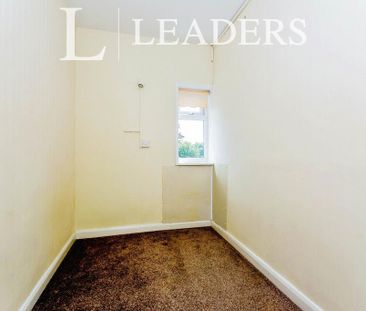 2 bedroom semi-detached house to rent - Photo 4