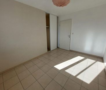 location Appartement T2 DE 43m² À POUSSAN - Photo 2
