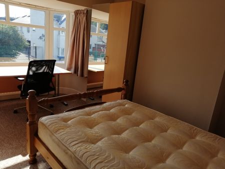 Glynne Road, Bangor, Gwynedd, LL57 - Photo 4