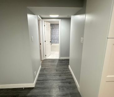 For Lease - 12 BRAMPTON Road, Toronto, Ontario - Photo 3