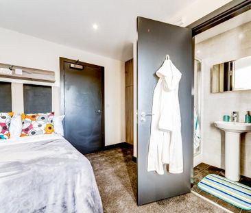 6 bedroom house to rent - Photo 3