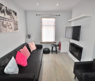 14 Egeria Street, Belfast, BT12 5PN - Photo 3