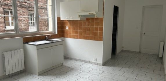 CENTRE APPARTEMENT F2 - Photo 2