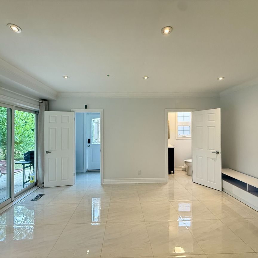 For Lease - 3 Alamosa Drive Unit# Basement, Toronto, Ontario - Photo 1