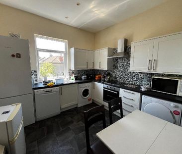 5 bedroom maisonette to rent - Photo 4