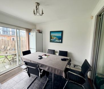 4 bed terraced house to rent in Leybourne Road, London, NW9 - Photo 2