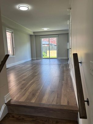 For Lease - 10 Bramacre Court, Brampton, Ontario - Photo 1