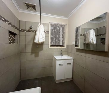 16 Domeyer Court, Port Augusta West - Photo 6