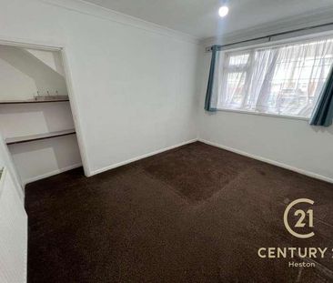 Sonia Gardens, Hounslow, TW5 - Photo 6