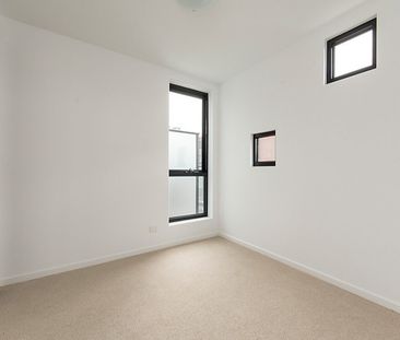 Affordable Inner City Living - Photo 5