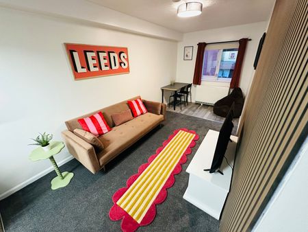 1 Bed Flat, Chantrell Court, LS2 - Photo 2